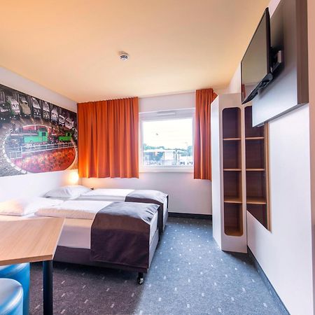 B&B Hotel Augsburg-Sued ภายนอก รูปภาพ
