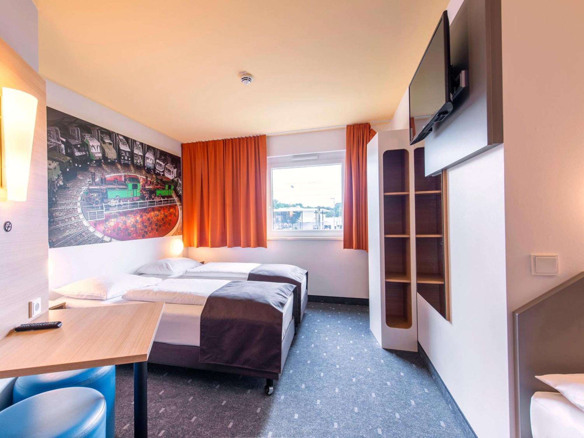 B&B Hotel Augsburg-Sued ภายนอก รูปภาพ