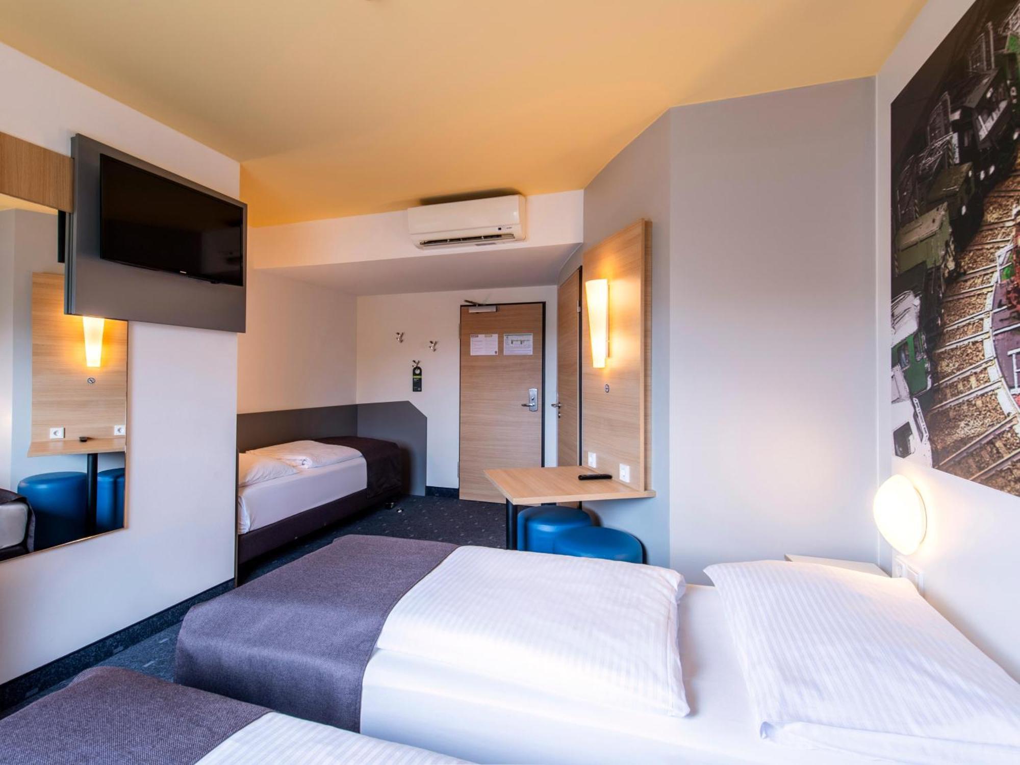 B&B Hotel Augsburg-Sued ภายนอก รูปภาพ