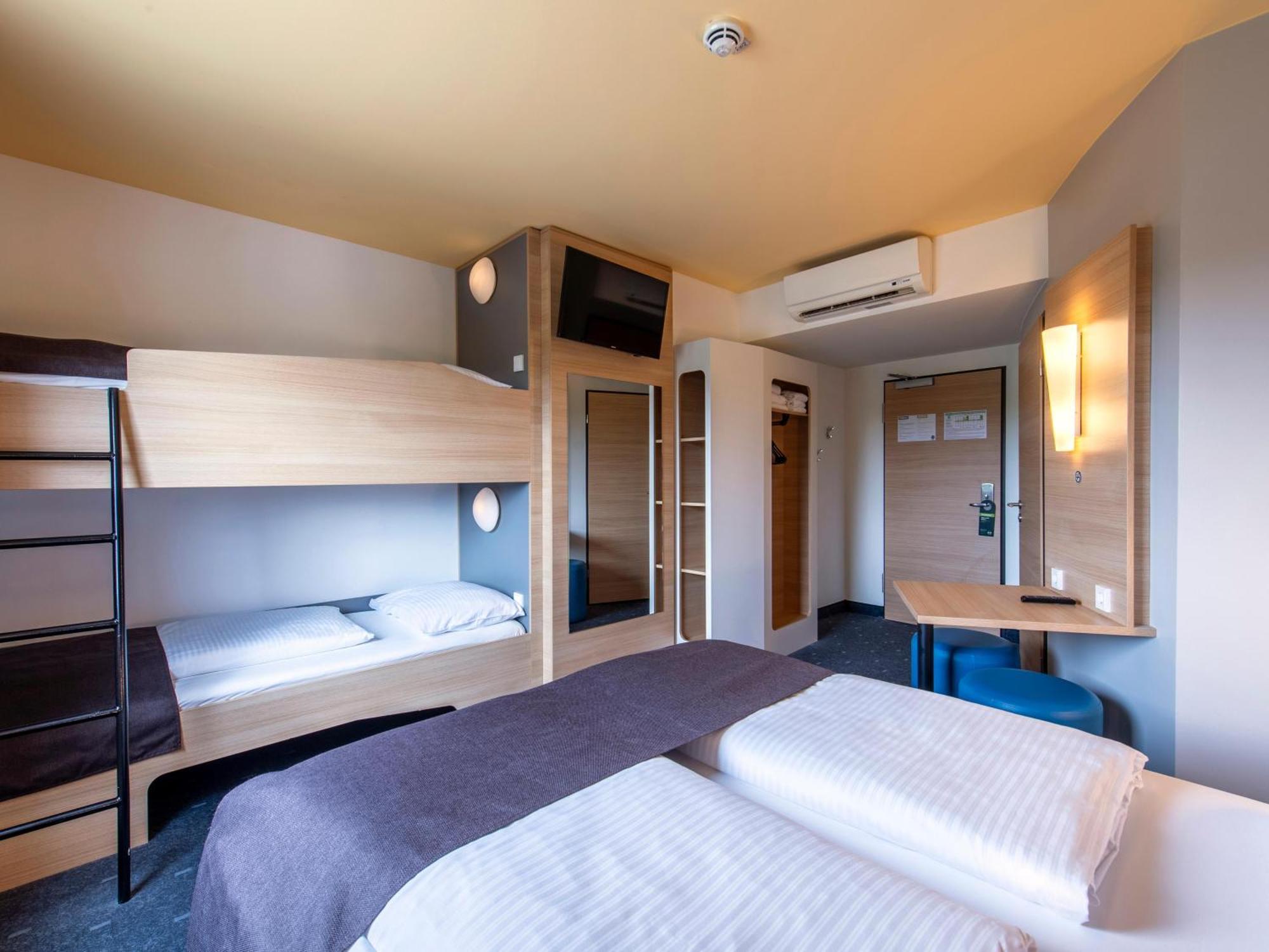 B&B Hotel Augsburg-Sued ภายนอก รูปภาพ