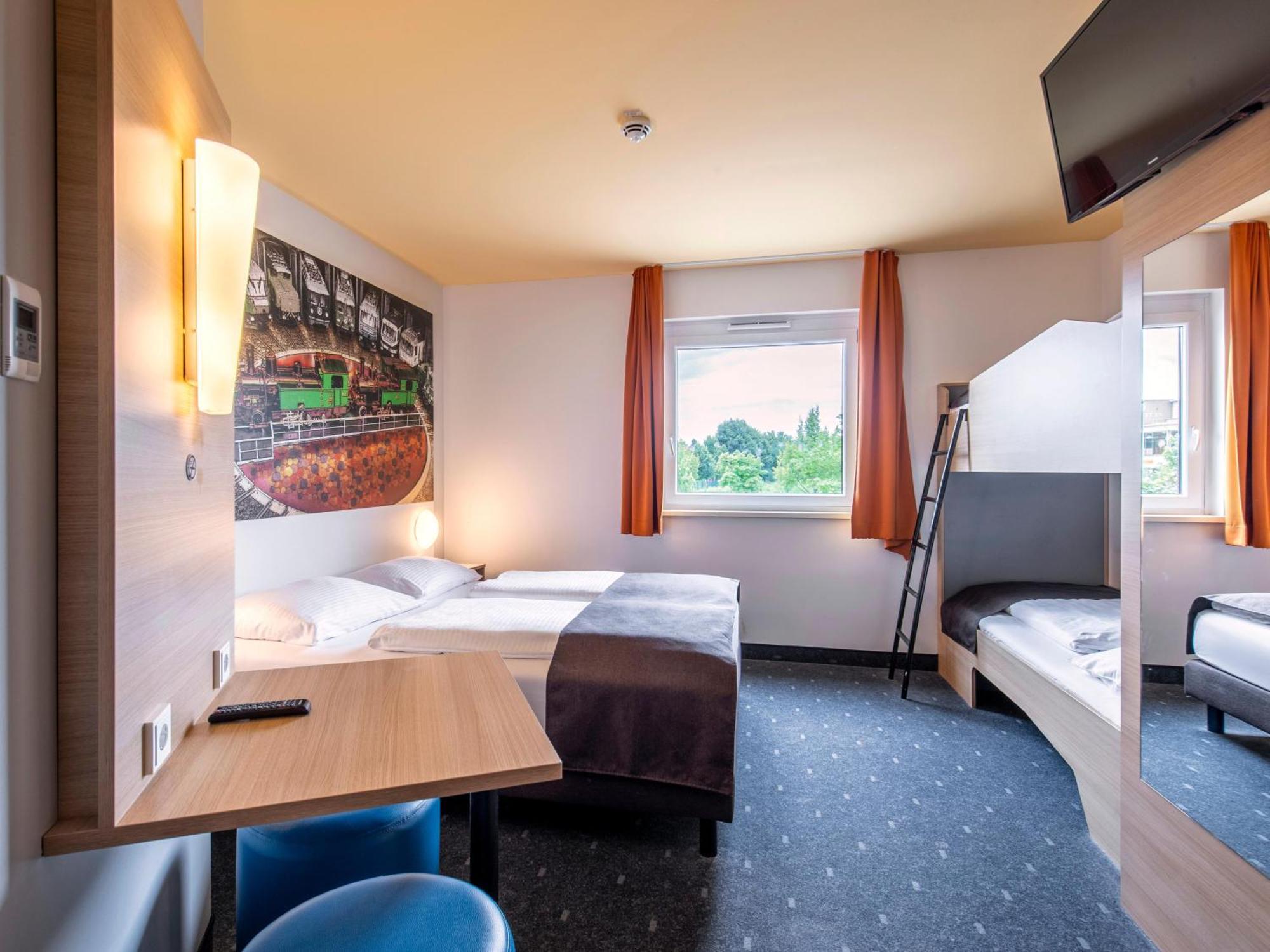 B&B Hotel Augsburg-Sued ภายนอก รูปภาพ